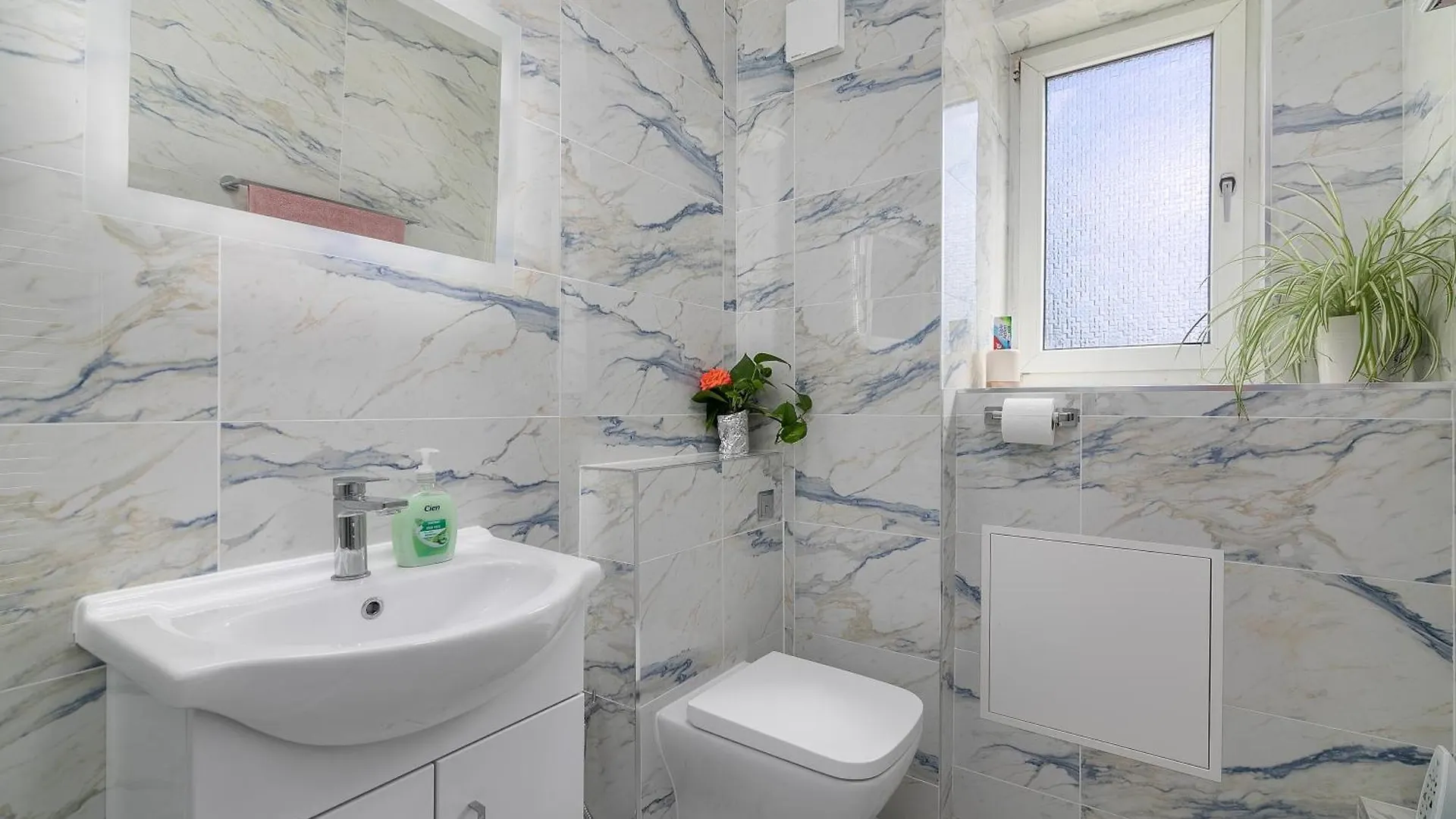 A Stunning Flat In London, Gants Hill Apartment Redbridge