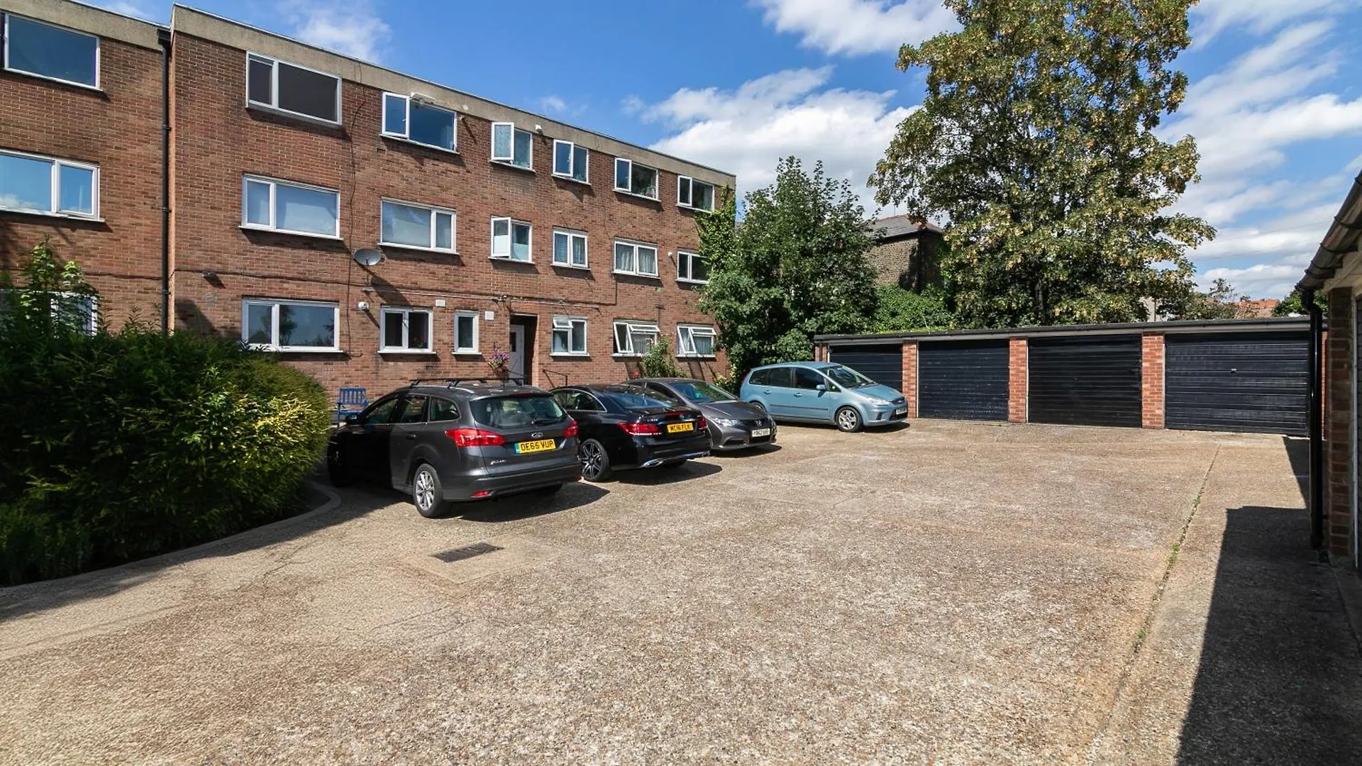 A Stunning Flat In London, Gants Hill Apartment Redbridge