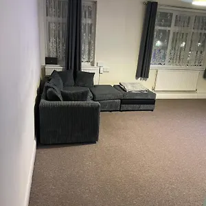 Homestay Welcome To Your New Home., Redbridge