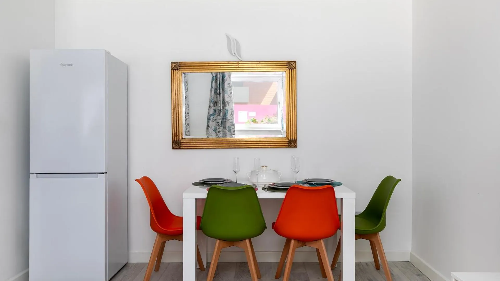 A Stunning Flat In London, Gants Hill Apartment Redbridge