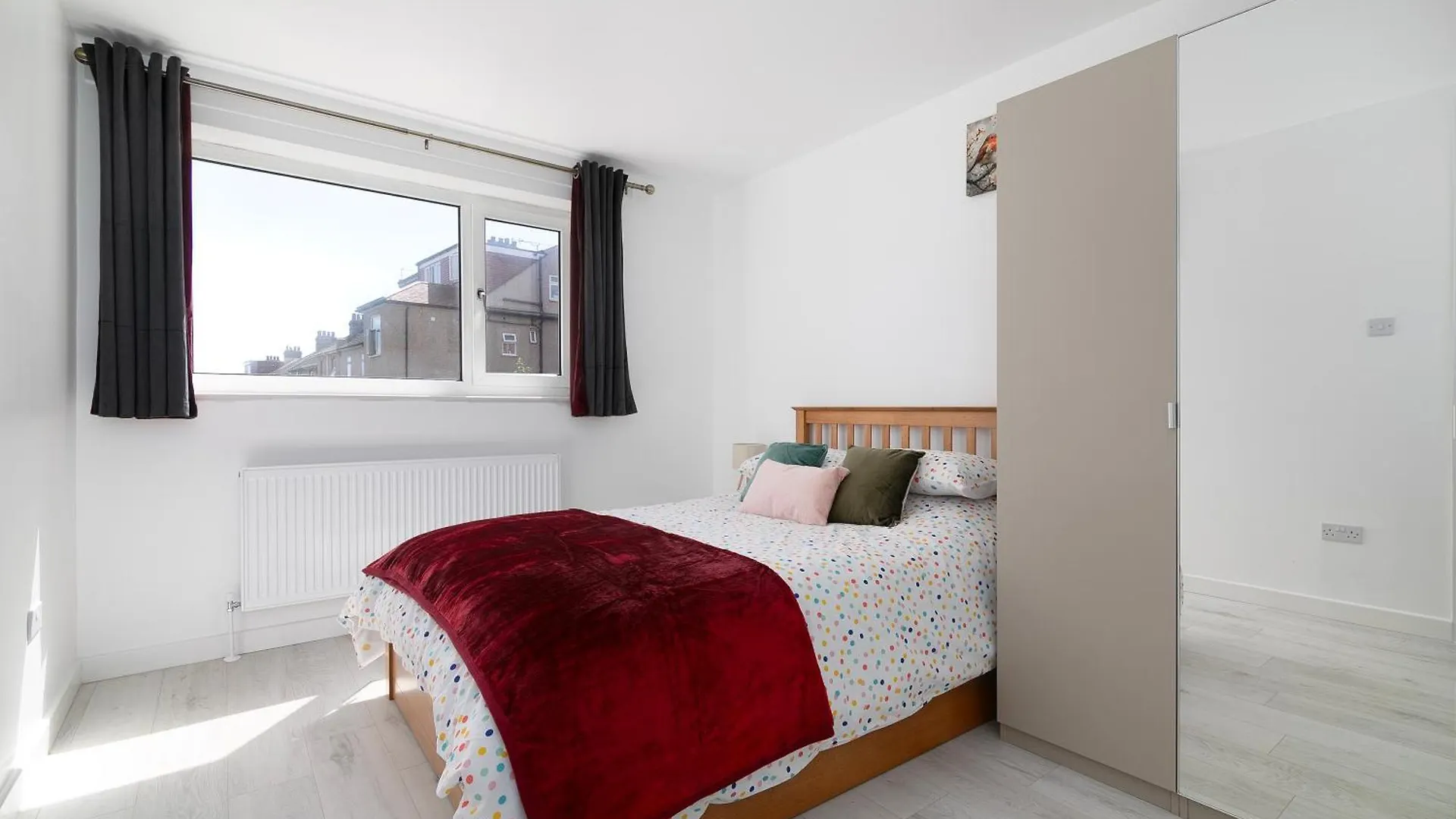 A Stunning Flat In London, Gants Hill Apartment Redbridge United Kingdom